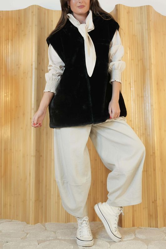 Mara Luxury Faux Fur Hooded Gilet Black